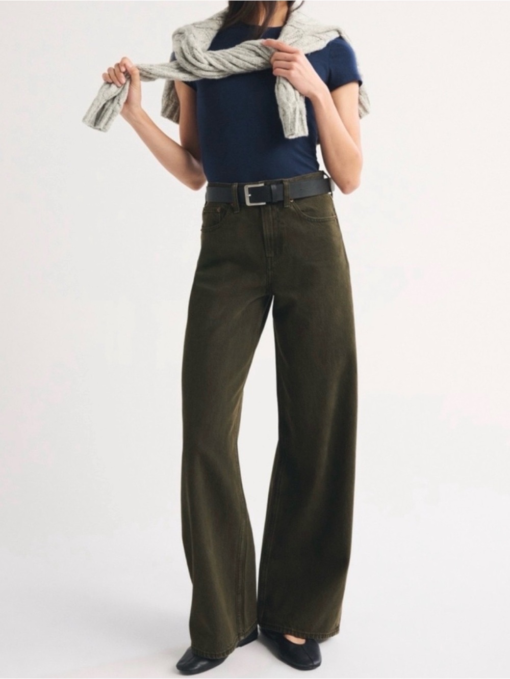 ABERCROMBIE High Rise Wide Leg Dark Olive Jeans Size 31 (worn once!)